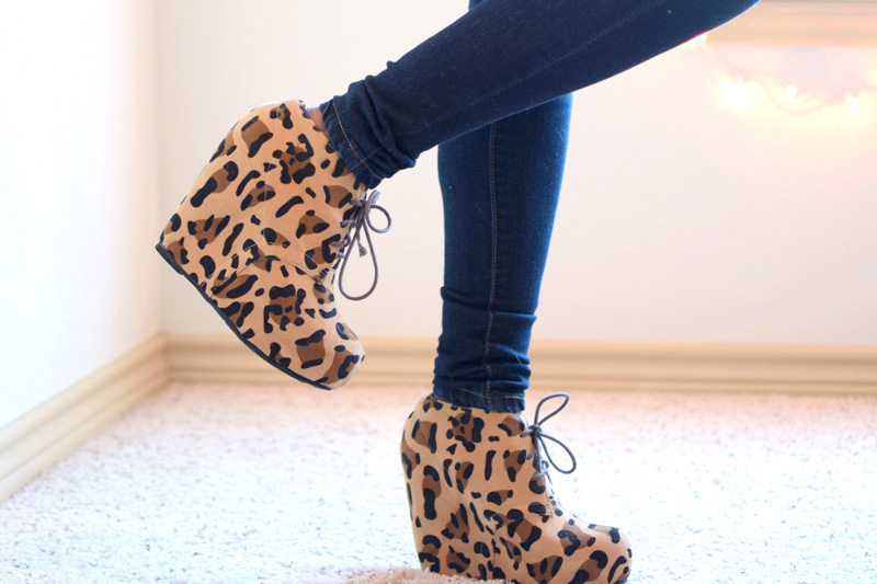 1leopard-booties