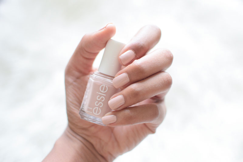 Essie-Topless-and-Barefoot-Swatch