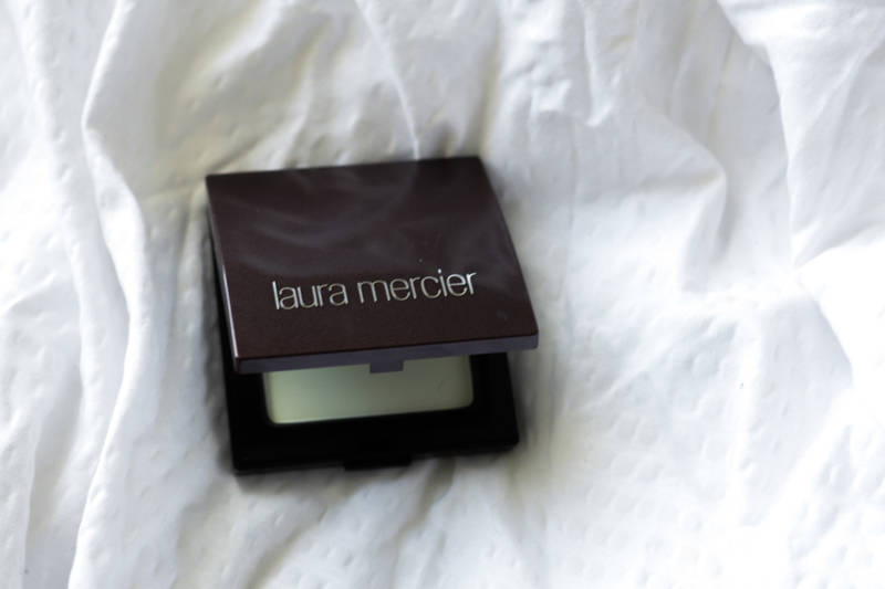 Laura-Mercier-Smooth-Focus-Pressed-Powder