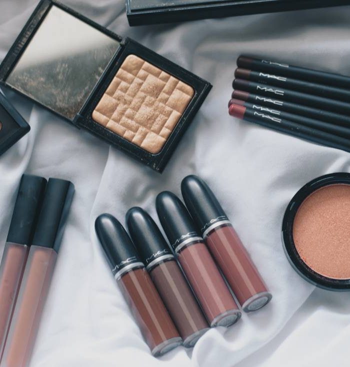 4 Makeup Decluttering Tips | Revamp your Beauty Collection