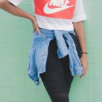 Travel Style Nike Crop Airport Outfit-10